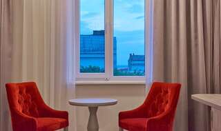 Отель Hotel Milano Одесса Номер Делюкс с кроватью размера «queen-size»-1